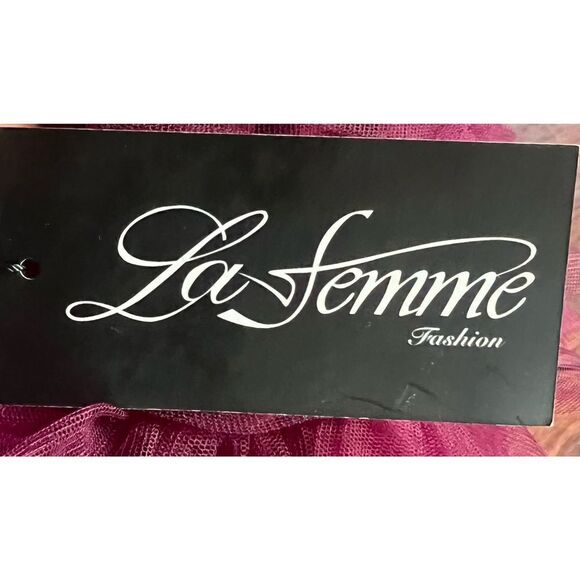 LA FEMME PROM 28804 Ruffled Formal Dress in Dark Berry NWT Size 4 - Picture 8 of 10